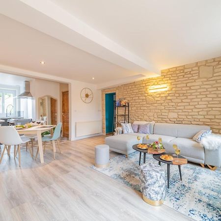 Cote Cour, 3 Chambres, Terrasses, Jardin Prive Avec Terrain De Petanque, Cave Voutee Corgoloin Bagian luar foto